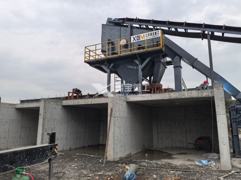 寧波慈溪瀝青銑刨料破碎篩分設(shè)備現(xiàn)場